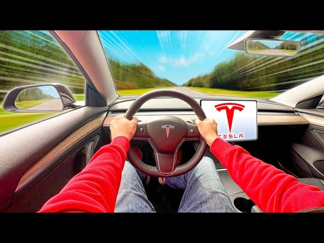 J’essaye de rouler à 300km/h avec ma Tesla !